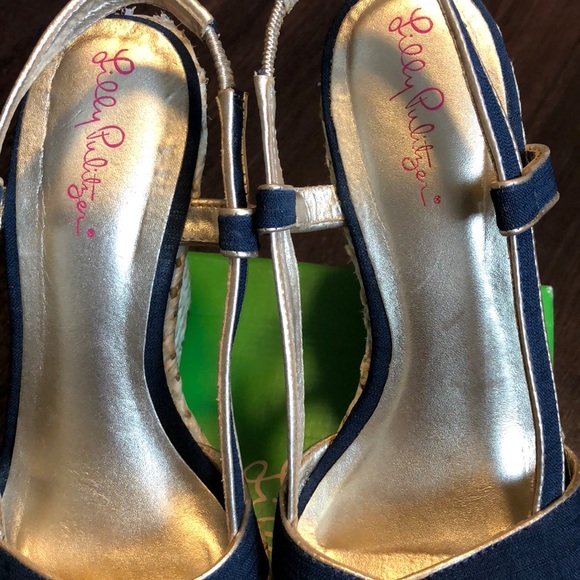 EUC Lilly Pulitzer Ashley wedge, canvas, Navy, 8.5 - Picture 7 of 7